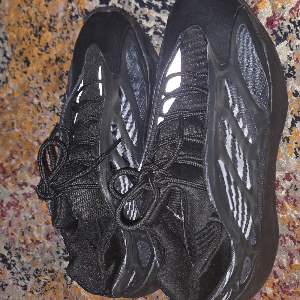 Yeezy 700